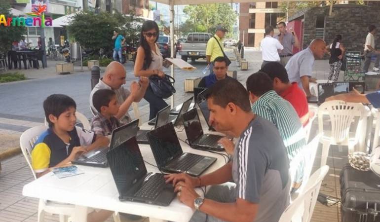 La Secretaría de Tecnologías de la Información y las Comunicaciones de Armenia, implementa programas digitales con enfoque diferencial