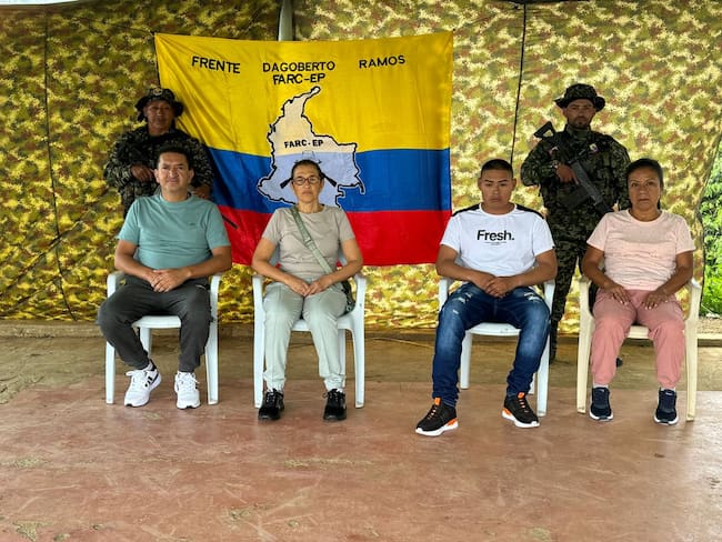 ¡Atención! Fueron liberados los fiscales y un soldado secuestrados por el EMC en el Cauca