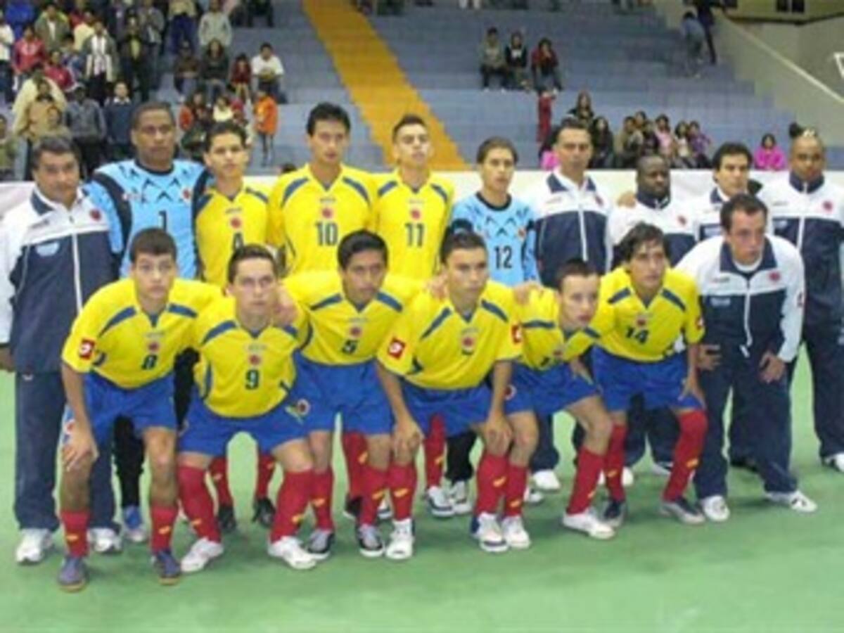 Selección Colombia de fútbol de salón venció 4-2 a Bello Innovar 80 en partido amistoso