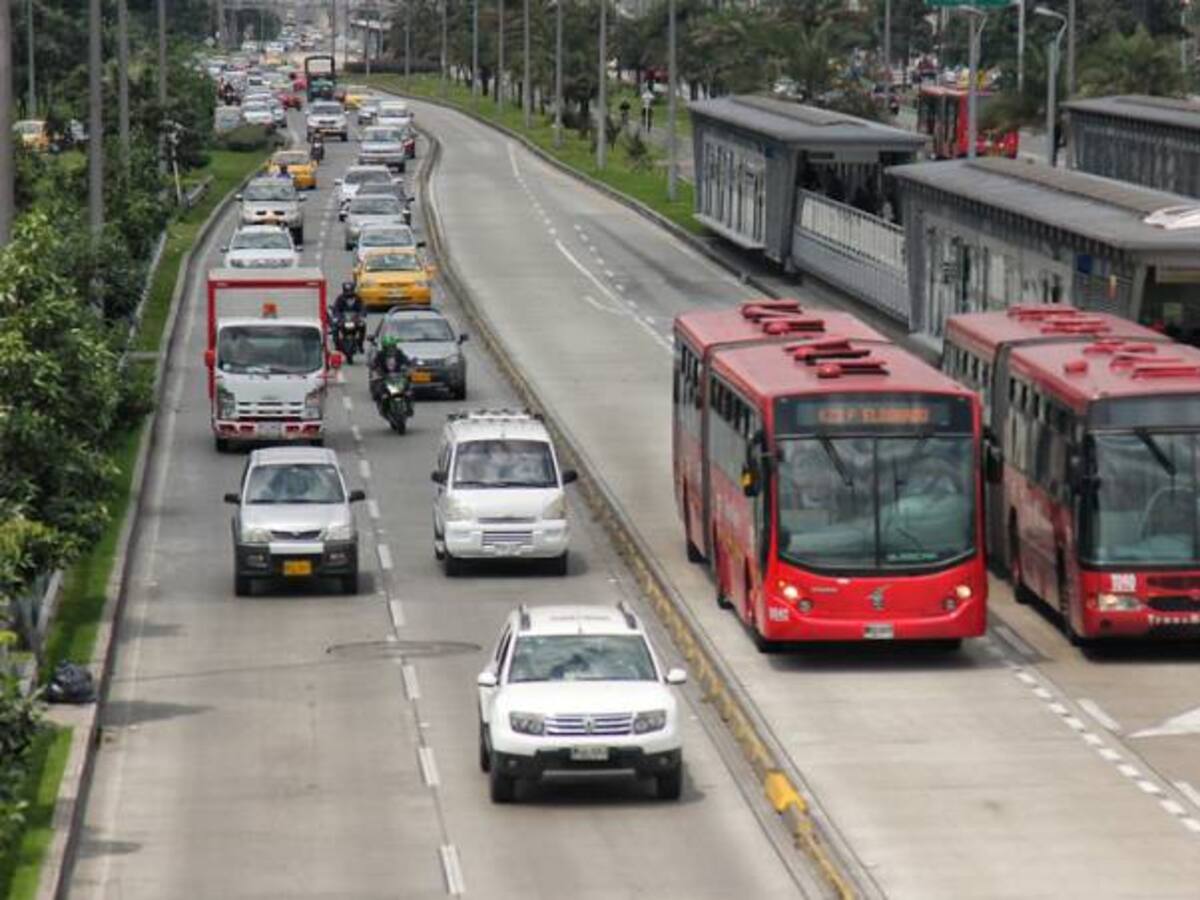 Cambio Radical pone en duda apoyo a Peñalosa por licitación de buses de TM