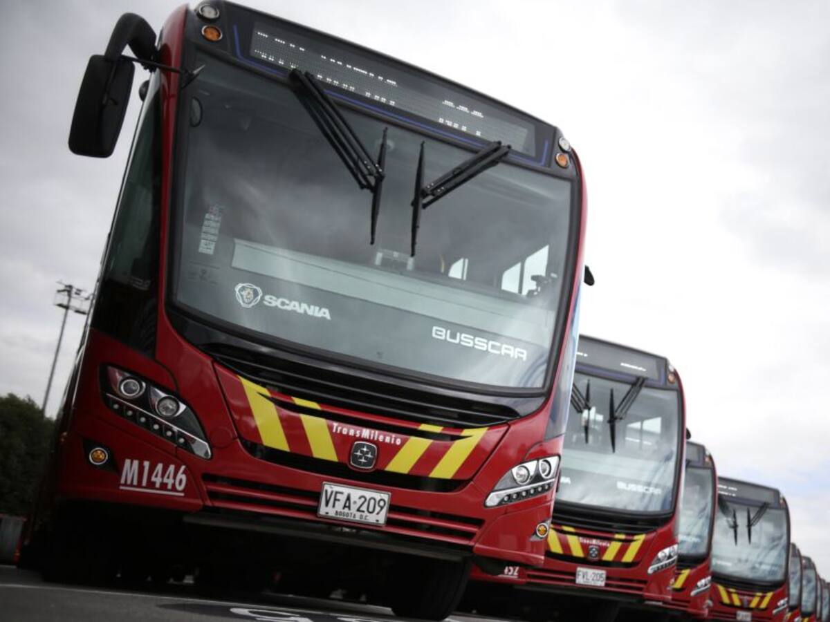TransMilenio en llamas provoca cierre de estaciones