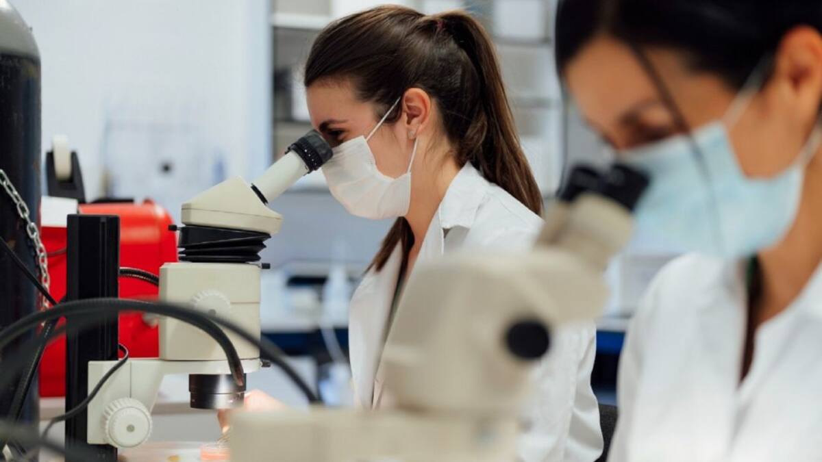 Mujeres en la ciencia: avances, desafíos y el camino por recorrer