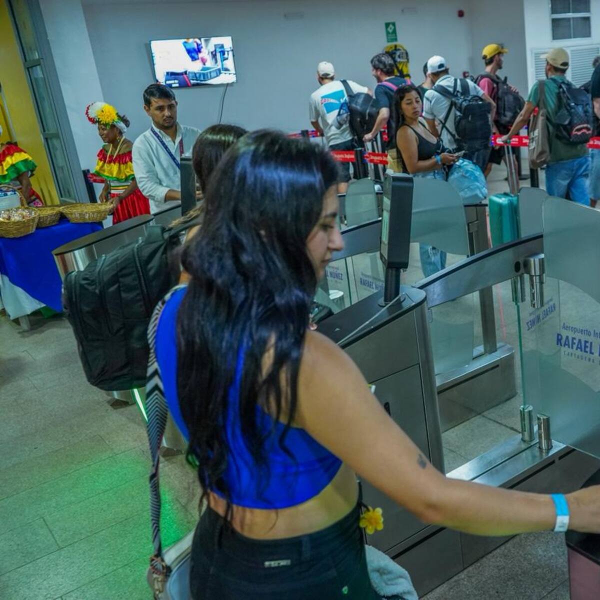 Aeropuerto de Cartagena inaugura tecnología que reduce en 40% los tiempos de ingreso de pasajeros
