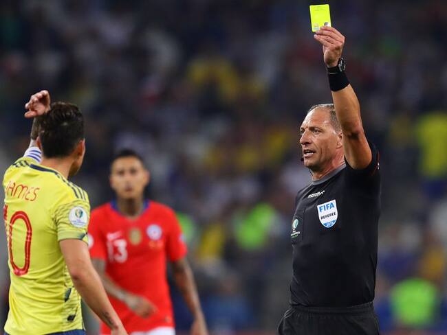 Néstor Pitana dirigió el más reciente juego de Colombia en la Copa América ante Chile.