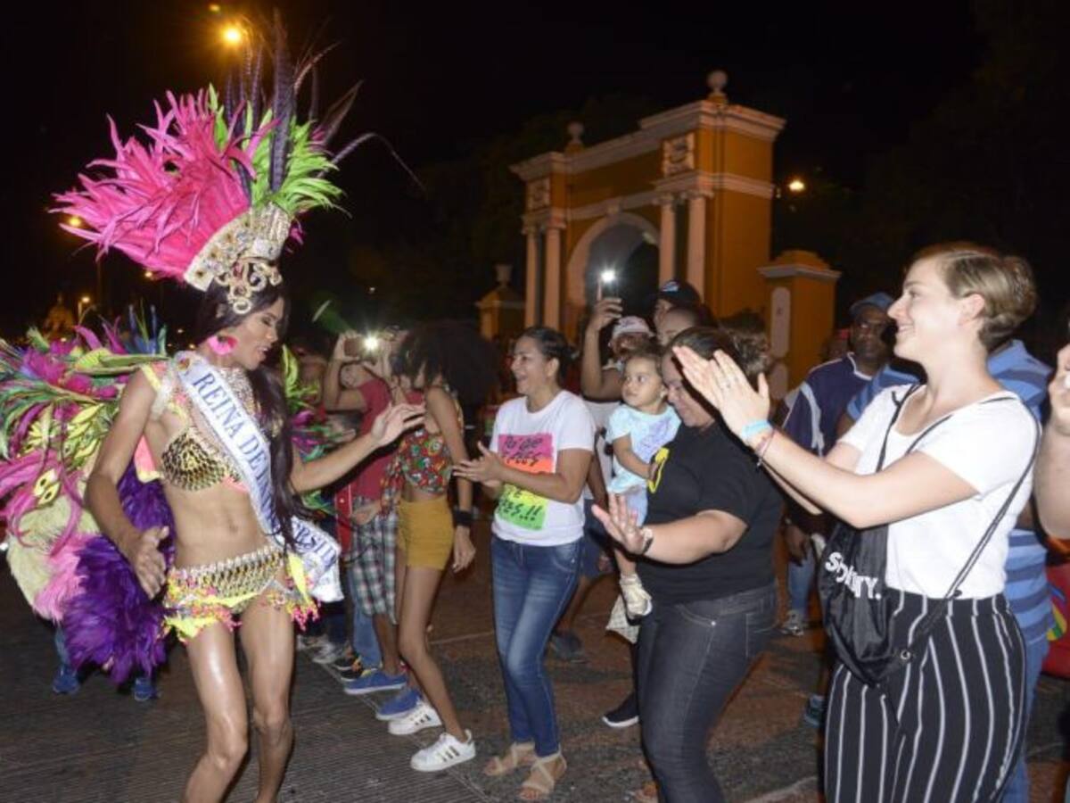 Con salsa y marcha de diversidad, Cartagena resonó previo a Independencia
