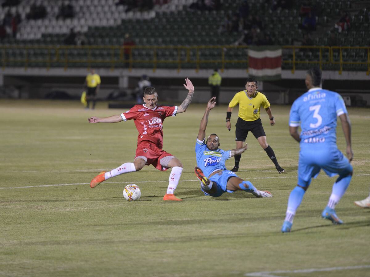 Jaguares de Córdoba y Patriotas empatan en duelo clave por el descenso