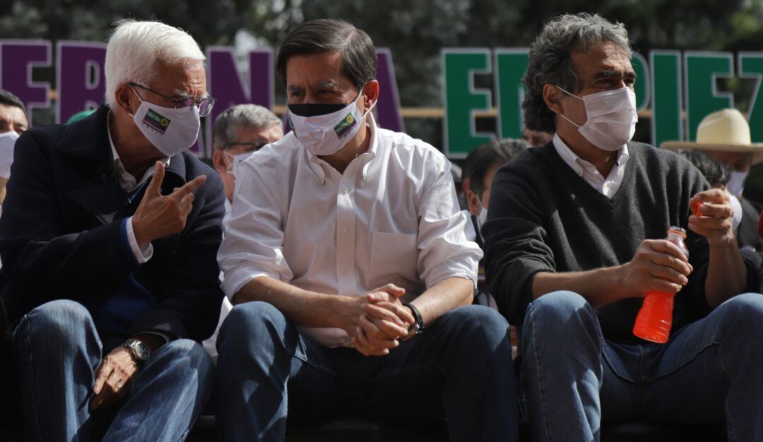 Centro Esperanza mantiene a sus 7 precandidatos para la consulta de marzo