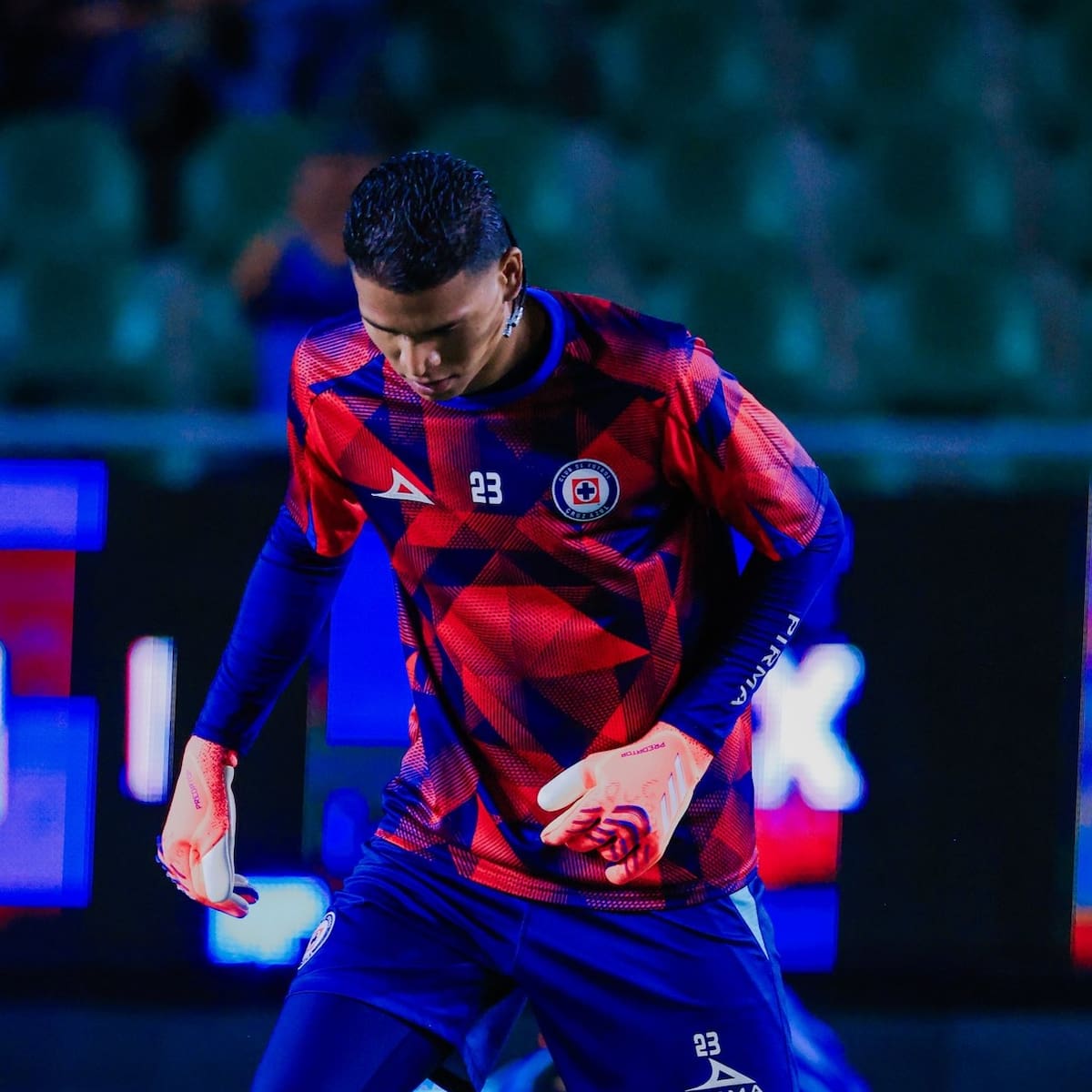 Video: Kevin Mier no se baja del Mundial, regresó a la titularidad de Cruz Azul después de 132 días