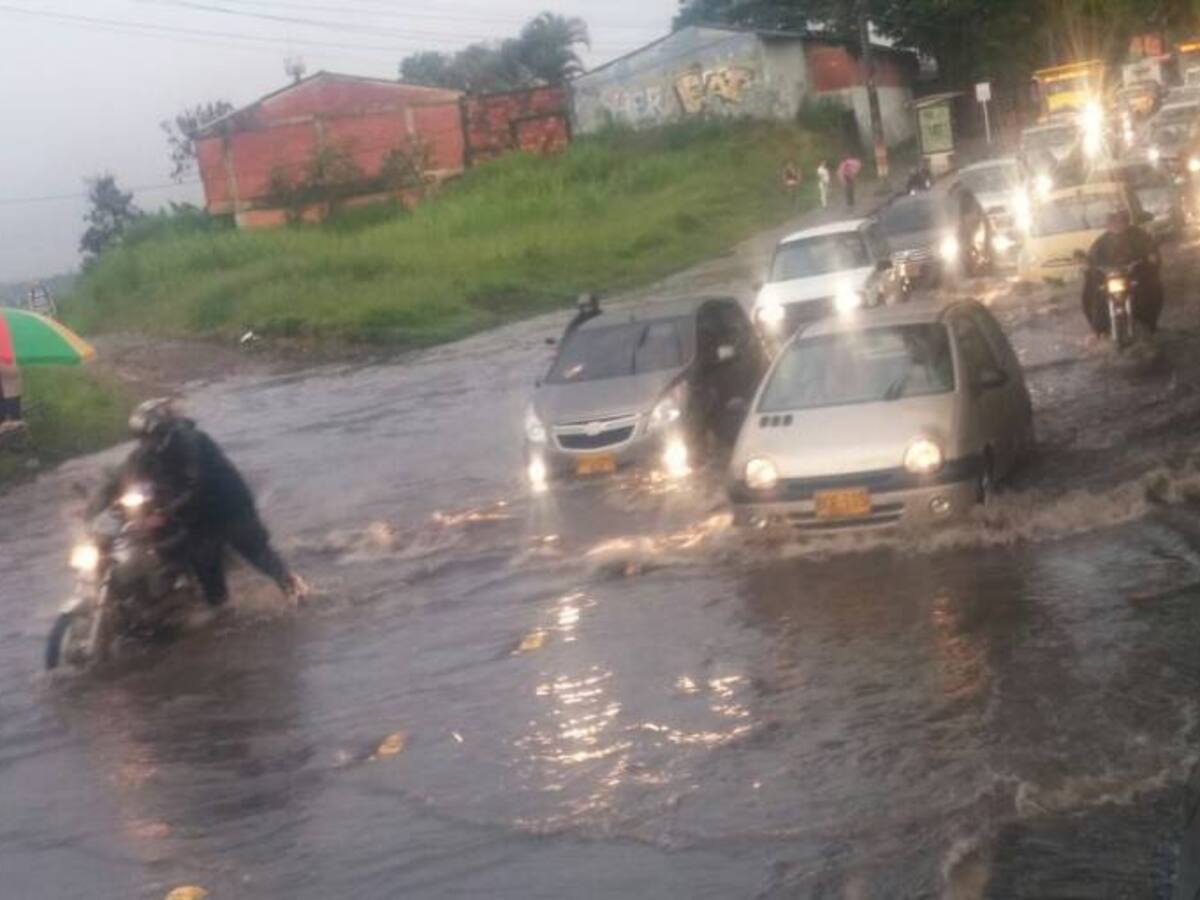 Aeropuerto cerrado y cinco municipios en riesgo por el Fenómeno de la Niña