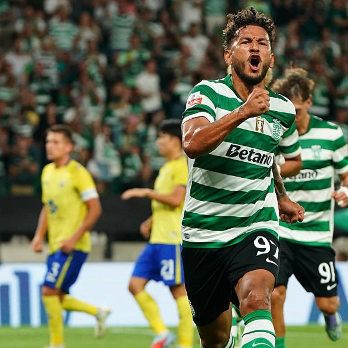 VIDEO | Doblete del colombiano Luis Suárez en goleada del Sporting por Liga de Portugal