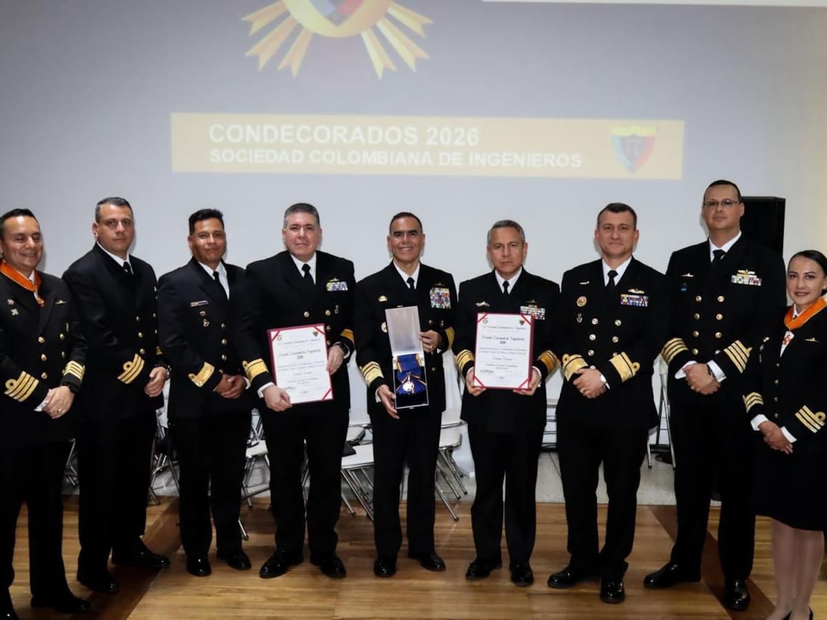 Armada y Cotecmar reciben Premio Nacional de Ingeniería por el buque ARC “24 de Julio”