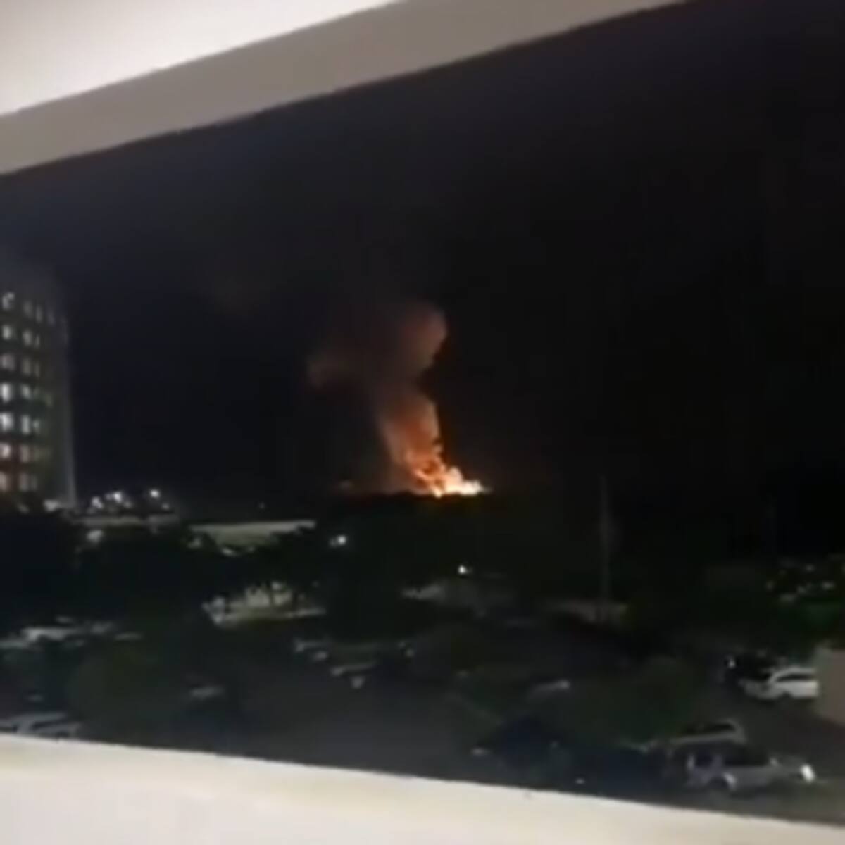 URGENTE : Se reportan explosiones y sobrevuelos en Caracas, Venezuela