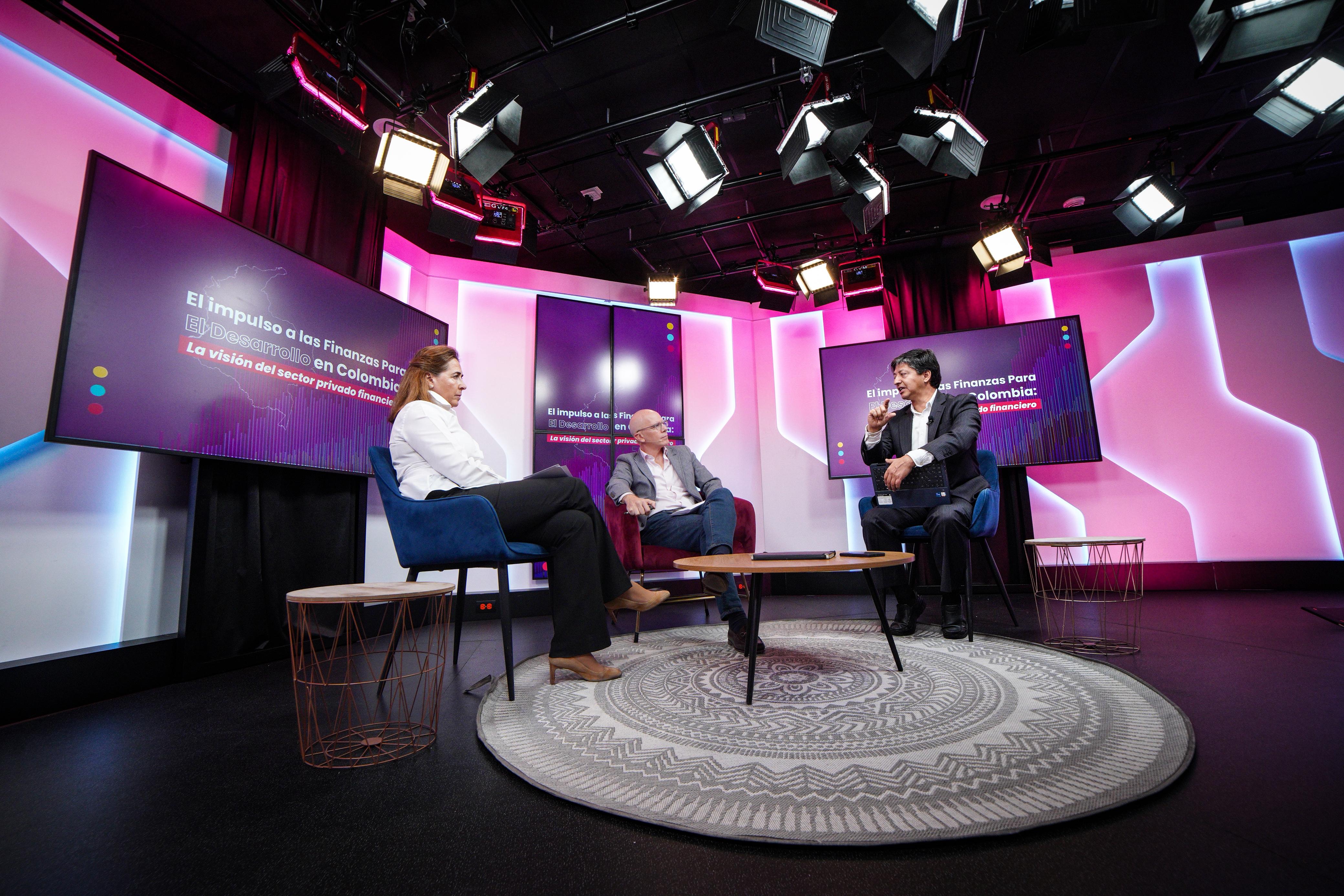 El impulso a las Finanzas para el desarrollo en Colombia: La visión del sector privado financiero. | Foto: Caracol Radio