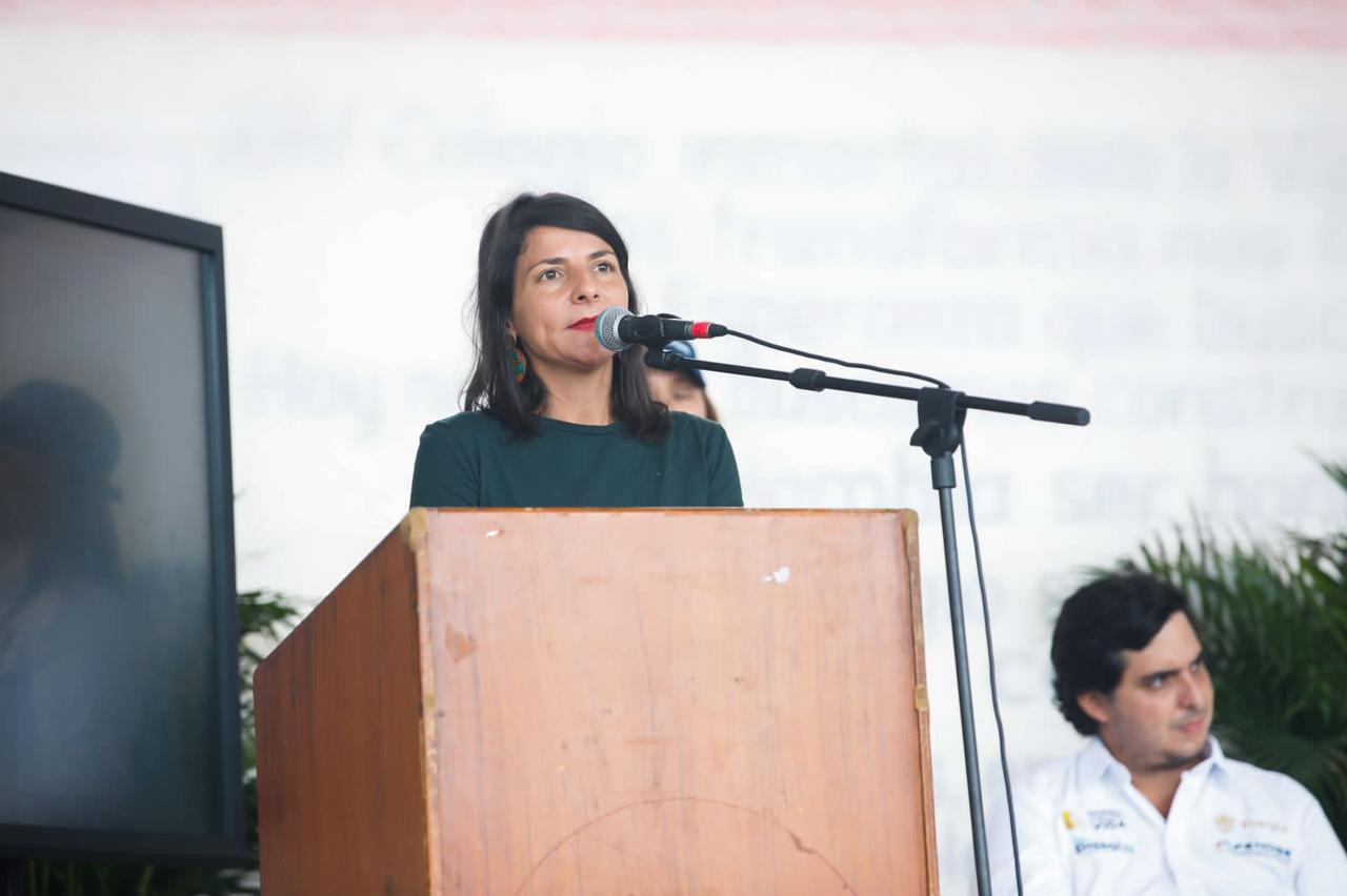 Ministra de Minas y Energía, Irene Vélez, en su visita al municipio de La Jagua de Ibirico, Cesar