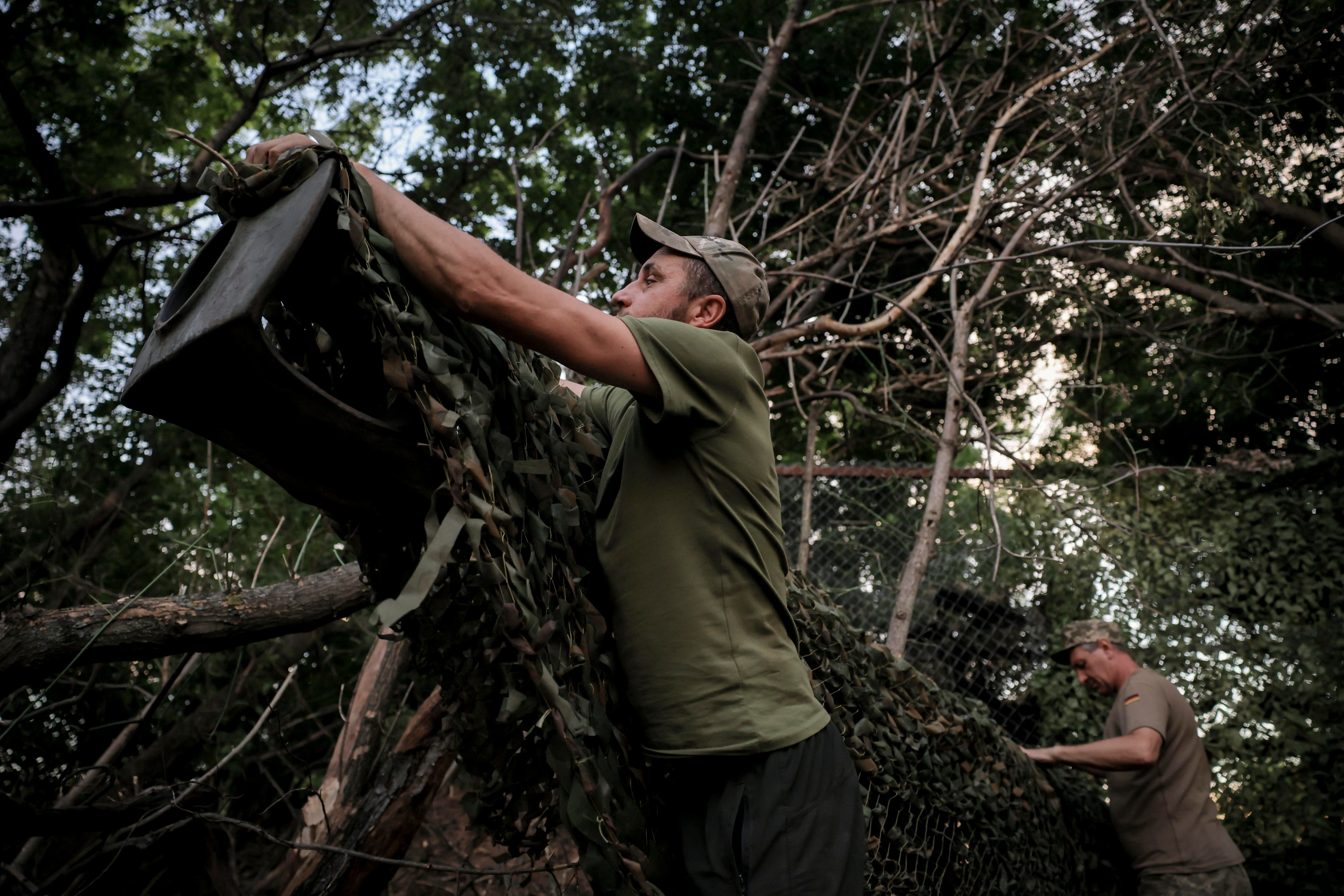 Tropas ucranianas en la región de Donetsk, frontera entre Rusia y Ucrania. 
 EFE/EPA/Oleg Petrasiuk / Press service of 24 Mechanized brigade