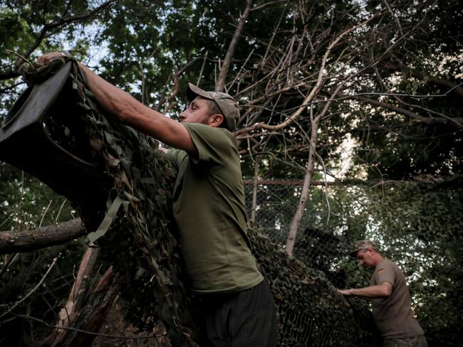 Tropas ucranianas en la región de Donetsk, frontera entre Rusia y Ucrania.
EFE/EPA/Oleg Petrasiuk / Press service of 24 Mechanized brigade