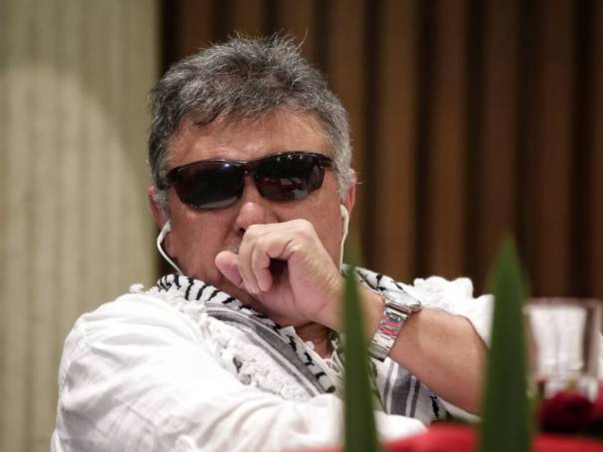 Santrich llamó cretino a periodista en plena entrevista