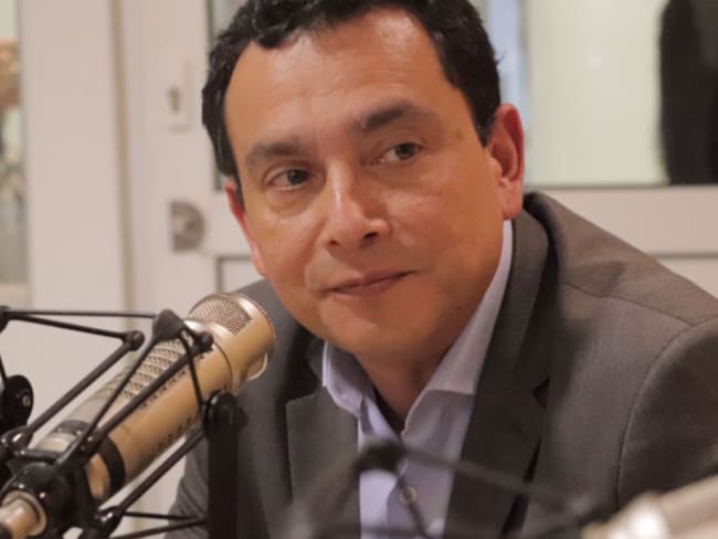 Duque no es un rehén de Uribe: Libreros