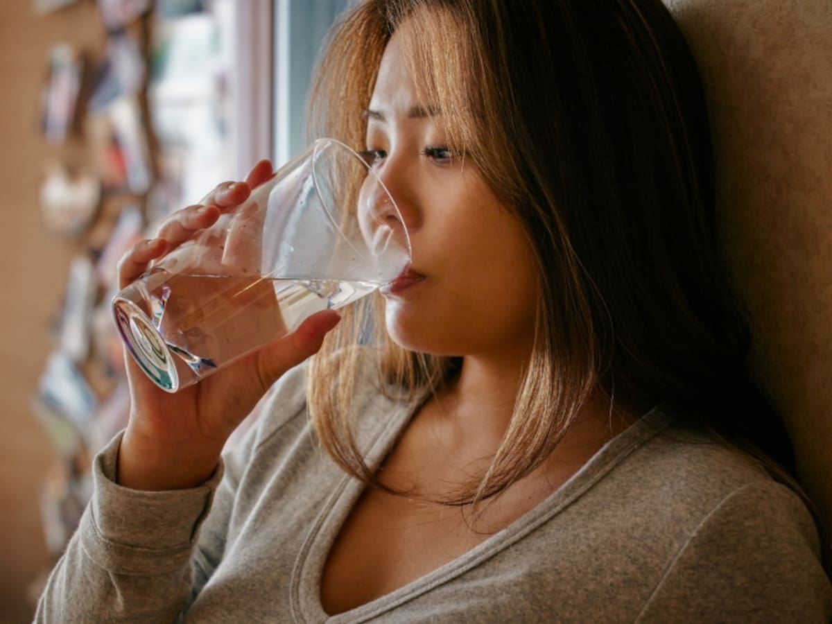 ¿Tomar agua tibia en ayunas sirve para adelgazar? Le explicamos esta costumbre japonesa