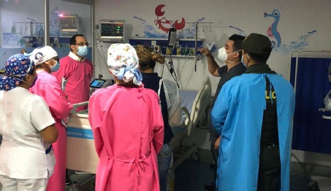 El personero de Montería, Jorge Mario Galofre, visitó a los menores y sus familias en el centro de salud donde están internados.