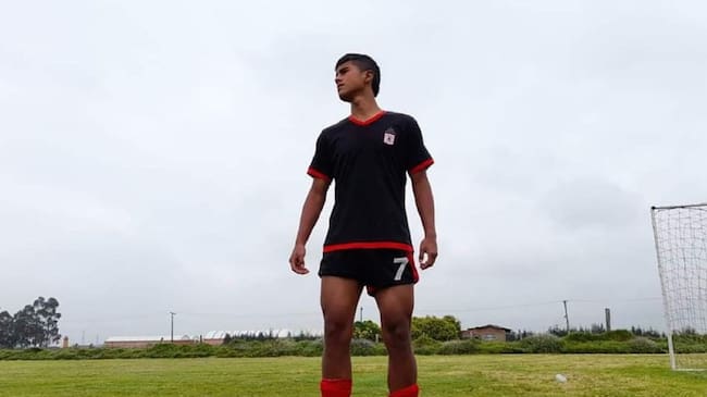 El joven futbolista Miller Stiven Falla.