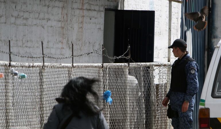 Envían a la cárcel a médico que engañaba a sus pacientes.