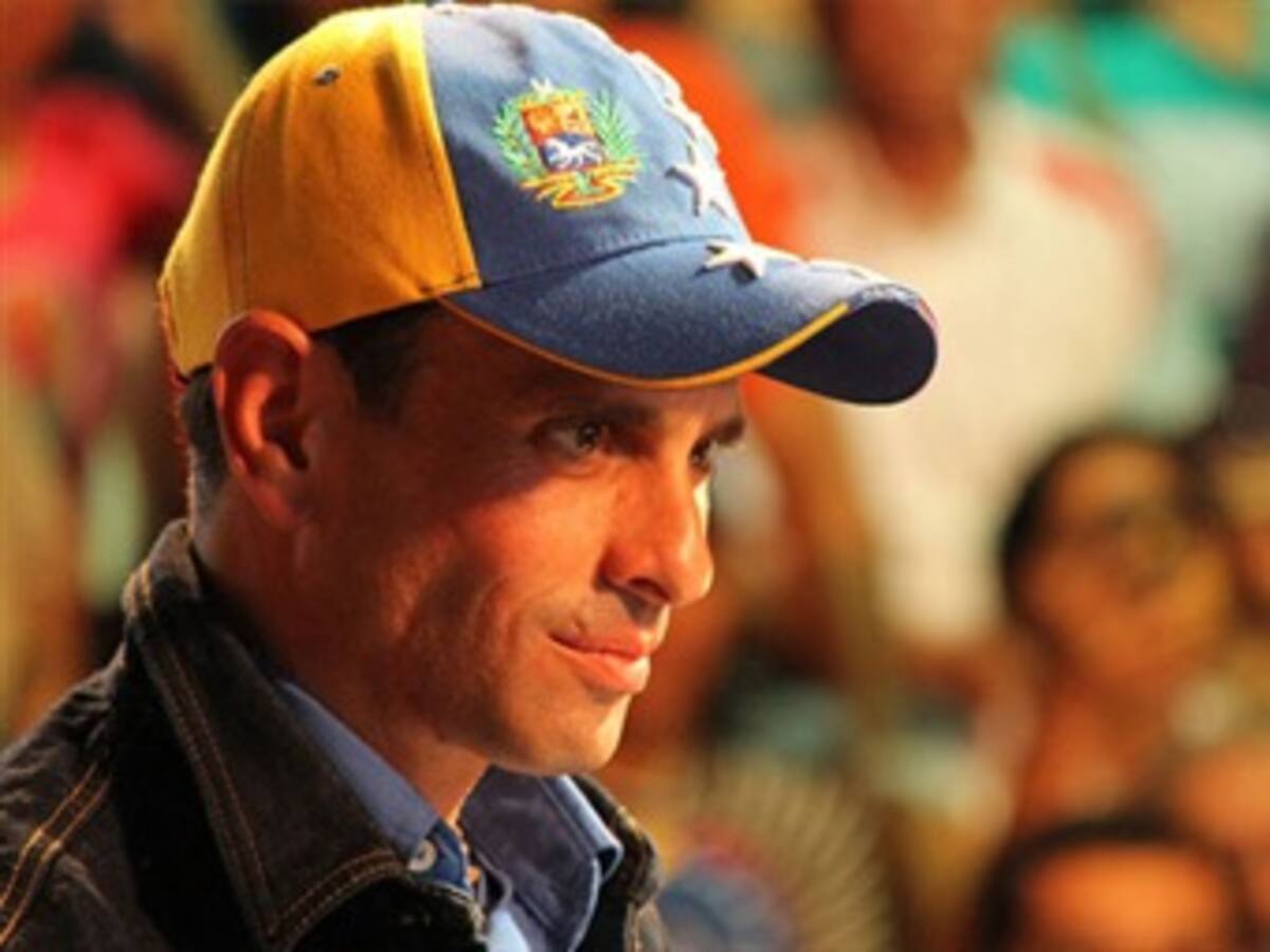 Capriles desiste de abrir campaña electoral en el estado natal de Chávez