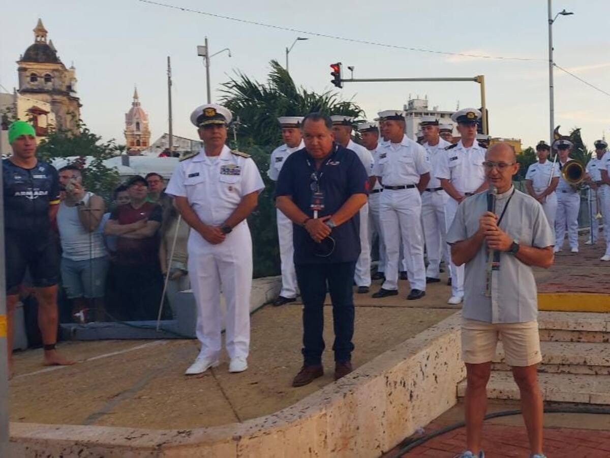 Armada Nacional realizó apoyo logístico en IRONMAN 70.3