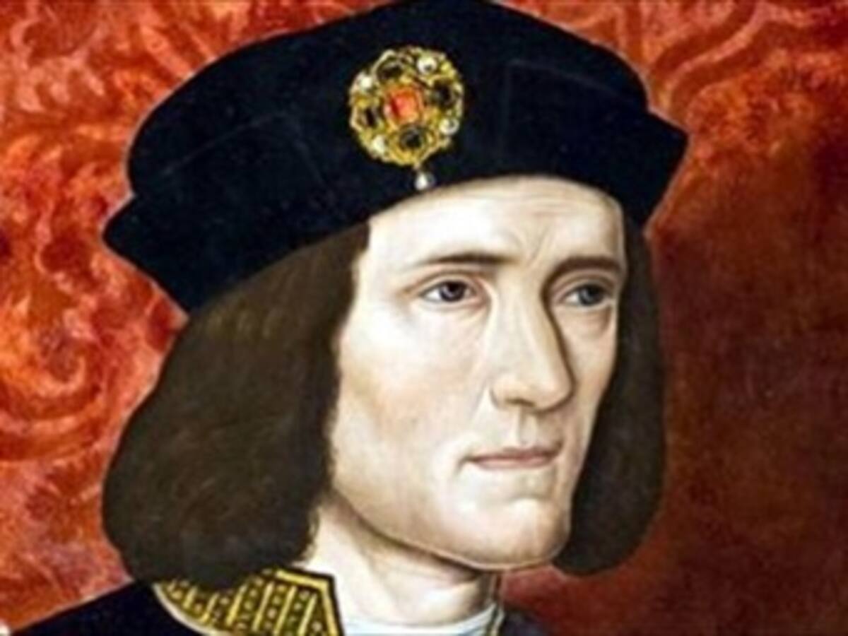 Hallan en un parqueadero esqueleto del rey Ricardo III de Inglaterra