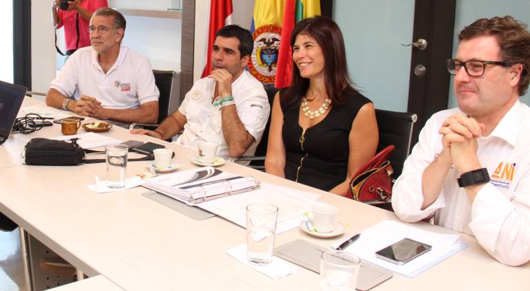 La reunión se cumplió en la sala de juntas de la Alcaldía Distrital de Barranquilla.