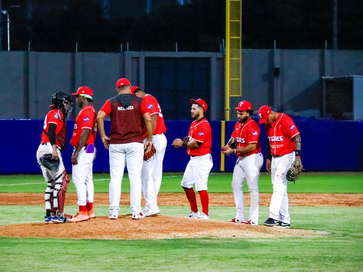 Tigres de Cartagena ganó contundentemente a Toros de Sincelejo en el estadio Abel Leal