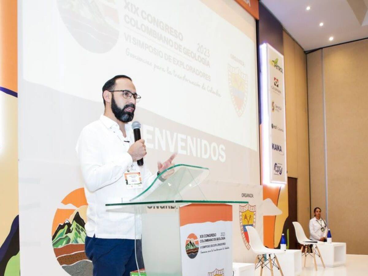 MinMinas invitó a los geólogos del país a sumarse a consolidar la Transición Energética