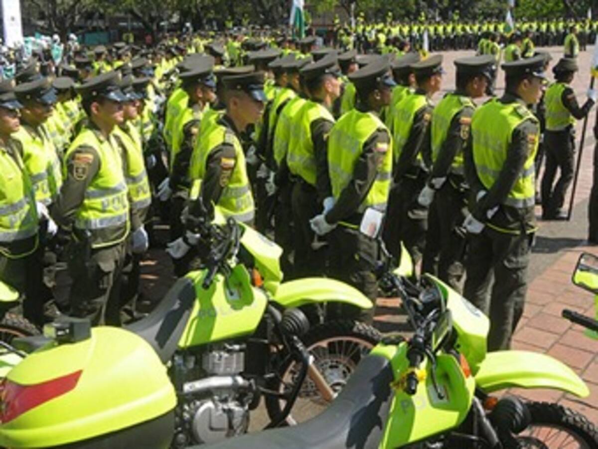Distrito recorta 10.000 millones de pesos del presupuesto de la Policía de Bogotá