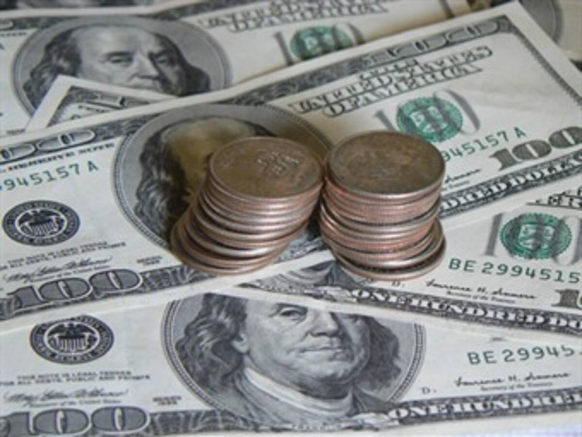 Por cuenta del gobierno está cayendo el dólar