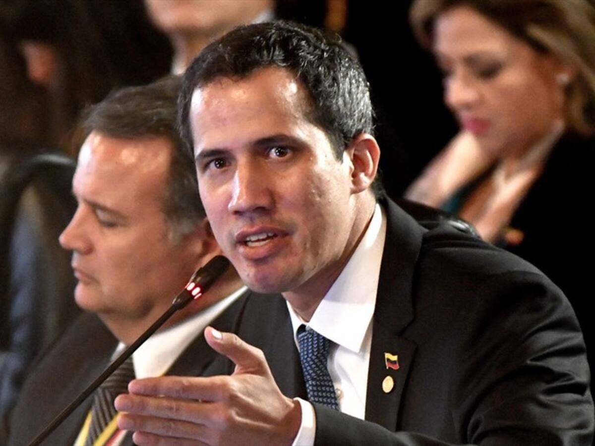 Lo que sucede en Venezuela no es un golpe militar: director del periódico El Nacional