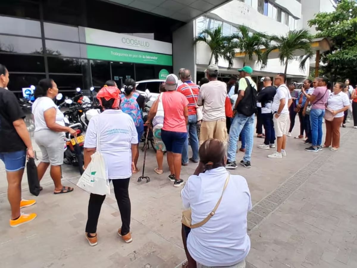 En Cartagena crisis de Coosalud EPS golpea a los usuarios: hubo un plantón en sede administrativa