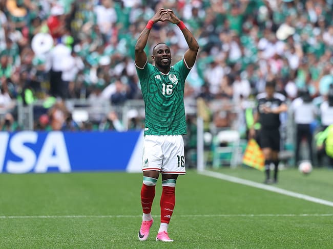 Julián Quiñones, el primer colombiano que marca con una selección diferente en un Mundial: véalo acá. (Photo by MB Media/Getty Images)