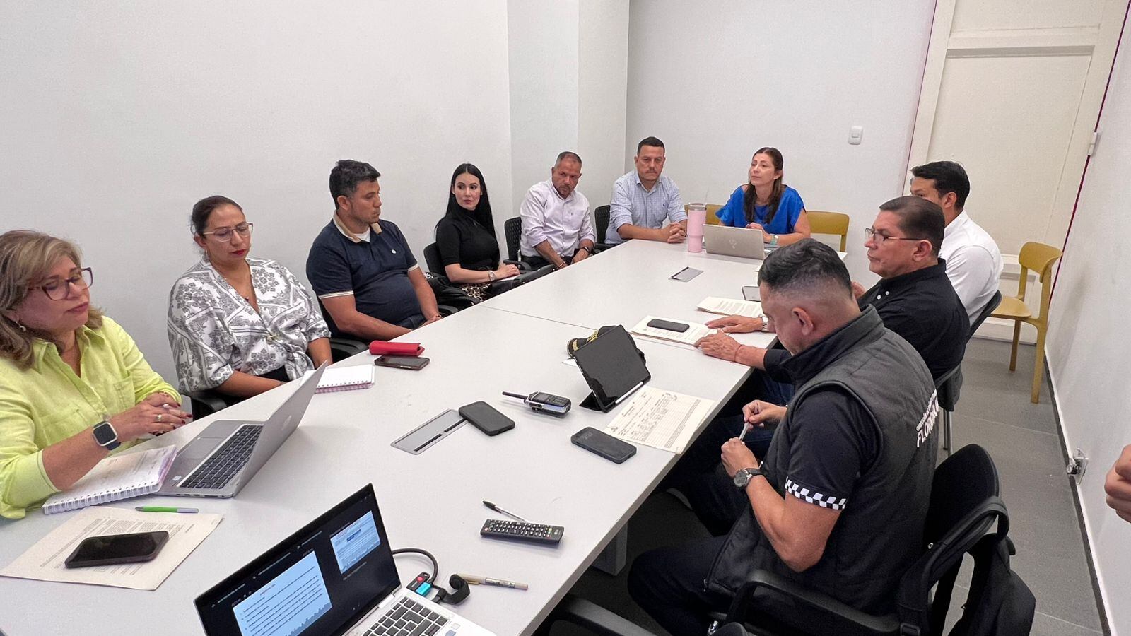 AMB lideró consejo metropolitano de movilidad: Se unificó el pico y placa. Foto: Área Metropolitana de Bucaramanga