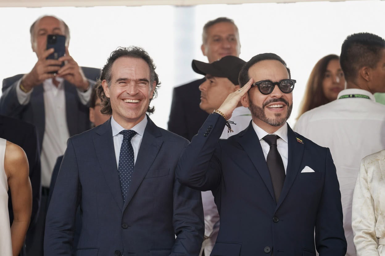 Presidente de Colombia, Abelardo de la Espriella en compañía del alcalde de Medellín, Federico Gutiérrez