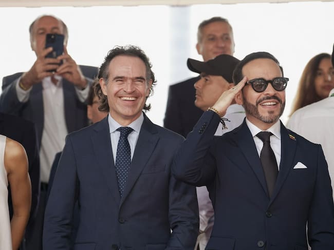 Presidente de Colombia, Abelardo de la Espriella en compañía del alcalde de Medellín, Federico Gutiérrez