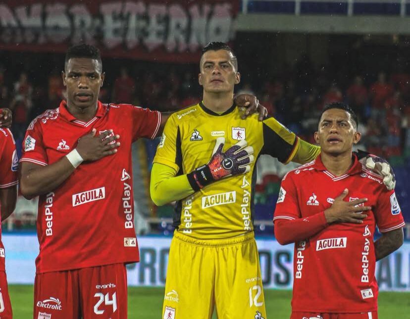 Jorge Soto arquero de América de Cali / @jorgesotobotero