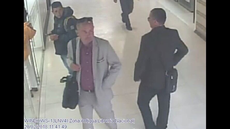 Ladrón en Hacienda Santa Bérbara. Foto: Cámaras de seguridad