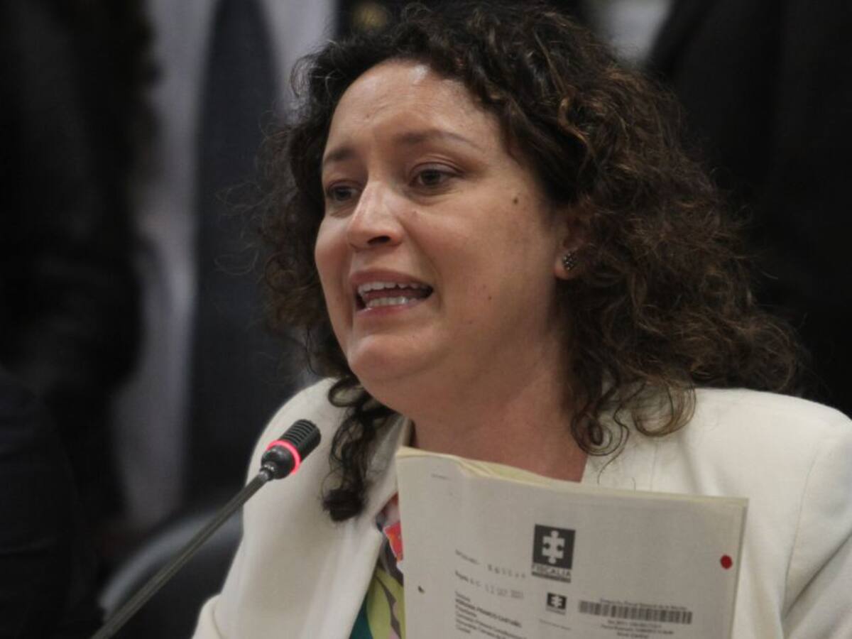 Angélica Lozano responde a Petro sobre "cuota política" en la Alcaldía