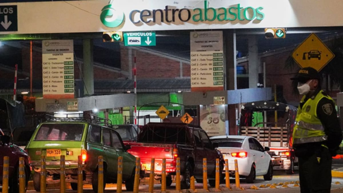 Bloqueo de vías afecta llegada de alimentos a la Central de Abastos