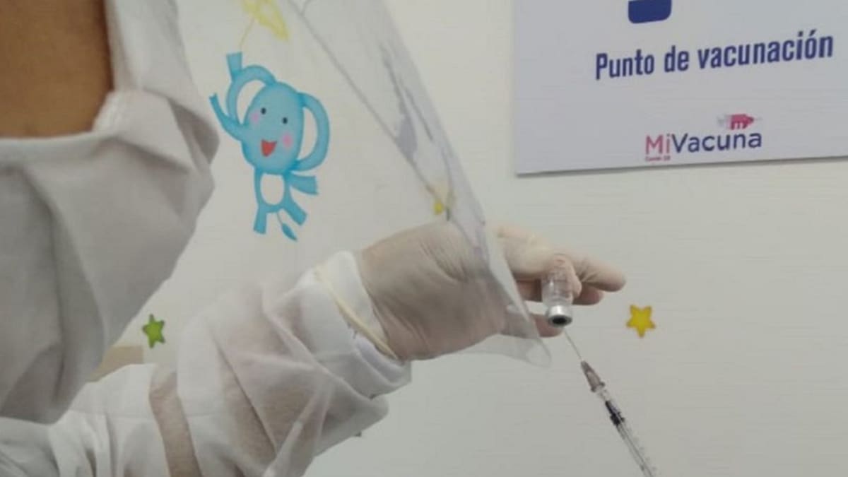 La gerente zonal de la Nueva EPS, Ana Maria Mariscal