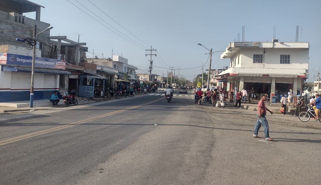 El cuerpo de la víctima quedó tendido en una de las calles de este corregimiento de Cartagena