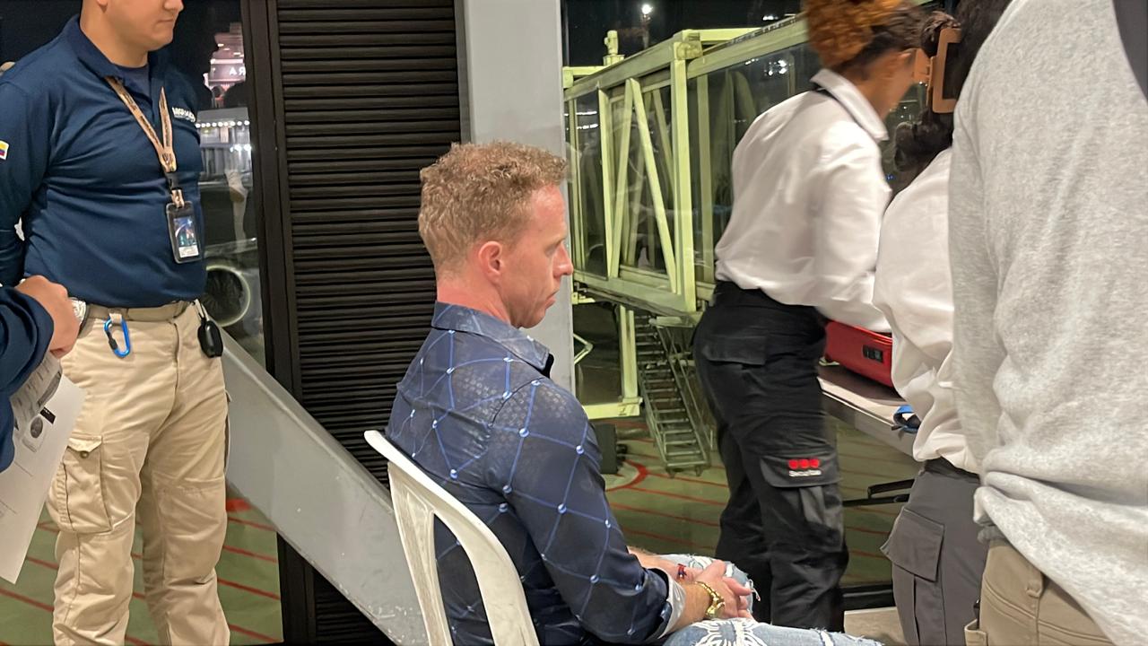 Extranjero es expulsado de Colombia por generar escándalos y desorden en su apartamento en Medellín. Foto: Migración Colombia.