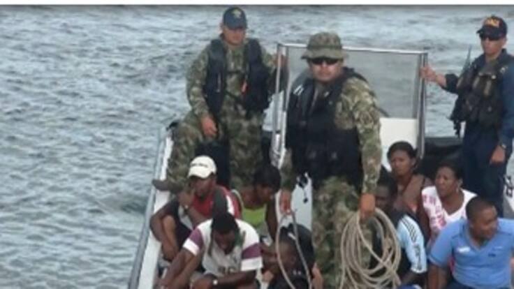 Resumen 8:00 am: Rescatan a 57 náufragos en el pacífico