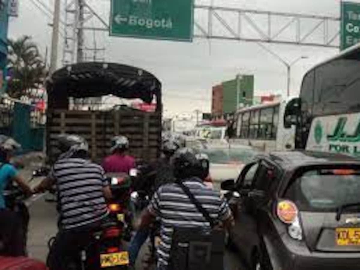 Moteros en Armenia reconocieron las afectaciones por incremento de gasolina