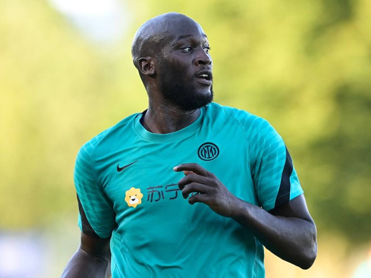 Lukaku regresará a Chelsea; Duván Zapata mira de reojo la situación